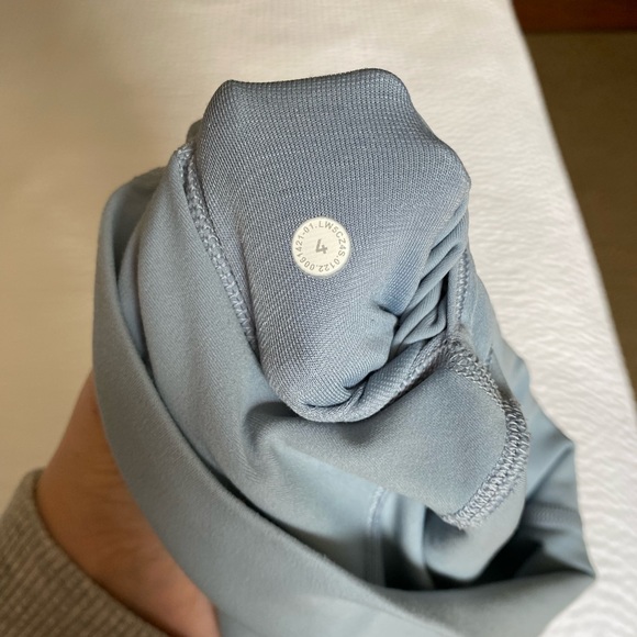 Lululemon leggings - Picture 4 of 4
